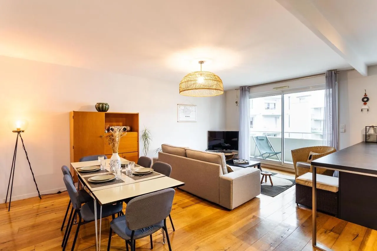 Le Vilona - T3 Moderne Avec Parking Prive Apartment Rennes